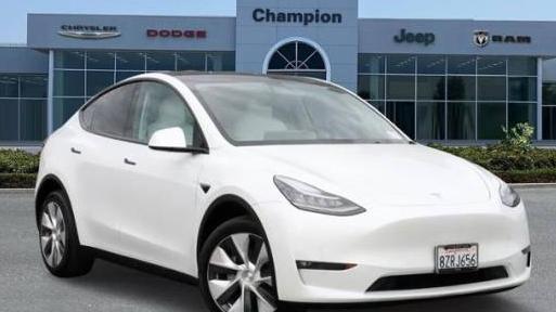 TESLA MODEL Y 2022 7SAYGDEE8NF355441 image